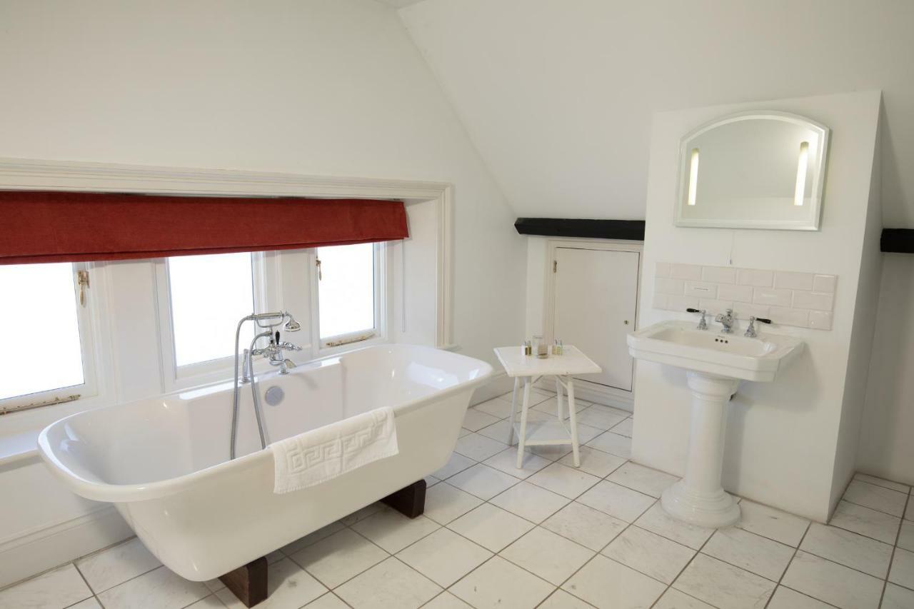The Cleveland Tontine Hotel นอร์ทอัลเลอร์ทัน ภายนอก รูปภาพ